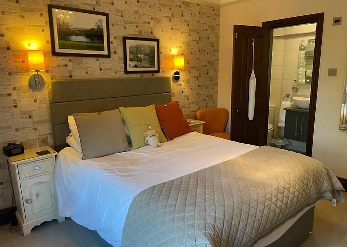 Glenville House - Adults Only - Incl Free Off-Site Health Club With Swimming Pool, Hot Tub, Sauna & Steam Room