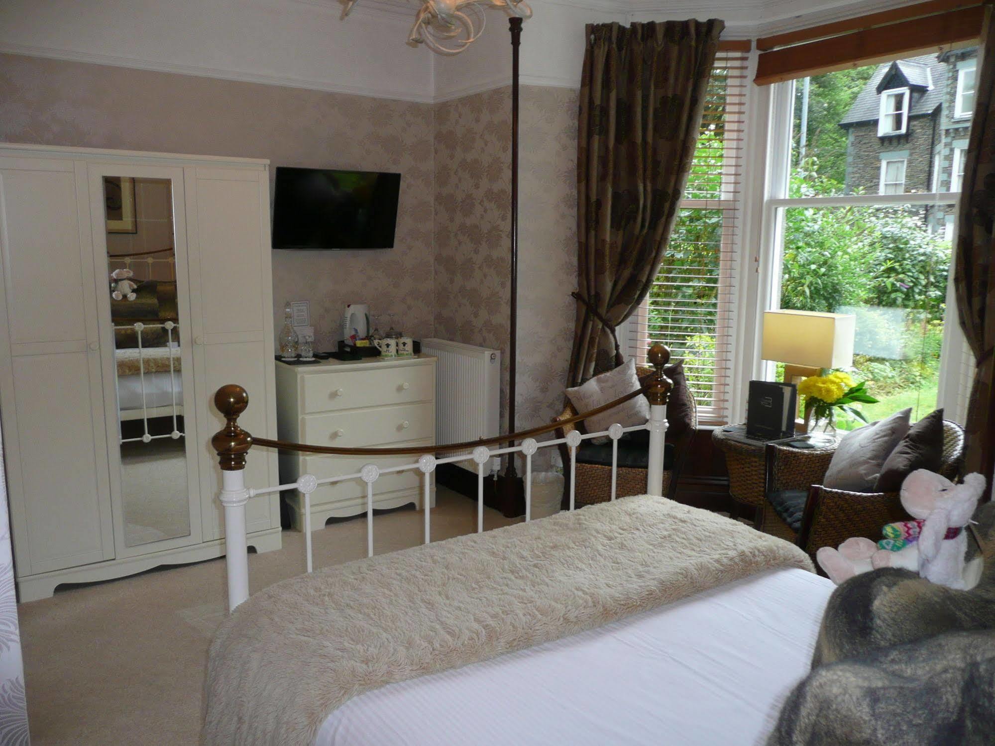 Glenville House - Adults Only - Incl Free Off-site Health Club With Swimming Pool, Hot Tub, Sauna & Steam